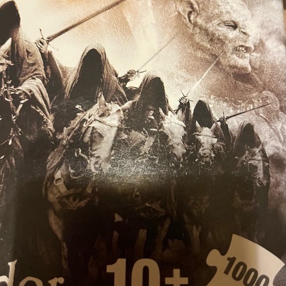The Lord of the Rings Puzzle - The Host of Mordor - Picture 3 of 3